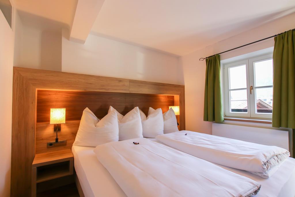 Hotel - Wirts'Haus "Zum Schweizer" 罗孚尔 外观 照片