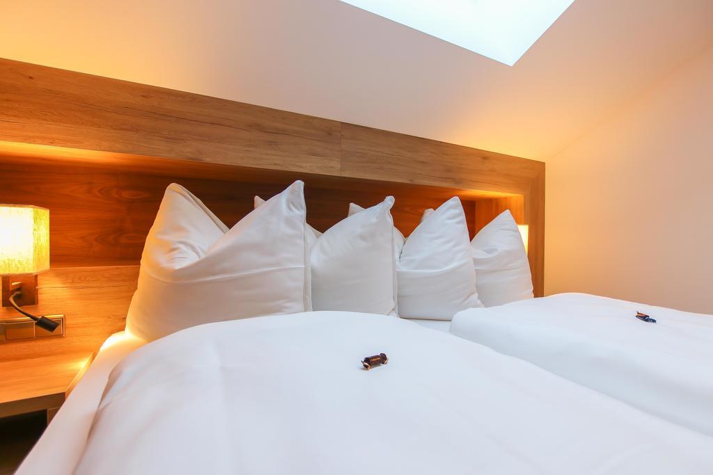 Hotel - Wirts'Haus "Zum Schweizer" 罗孚尔 外观 照片