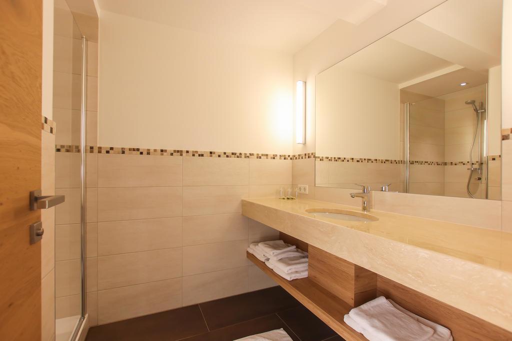 Hotel - Wirts'Haus "Zum Schweizer" 罗孚尔 外观 照片